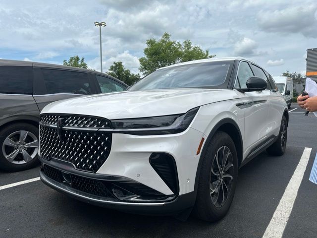 2024 Lincoln Nautilus Premiere AWD's photo
