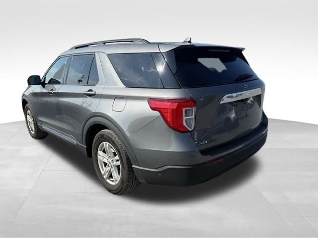 2023 Ford Explorer XLT photo 3