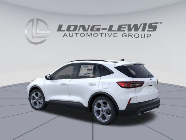 2025 Ford Escape ST-Line photo 4