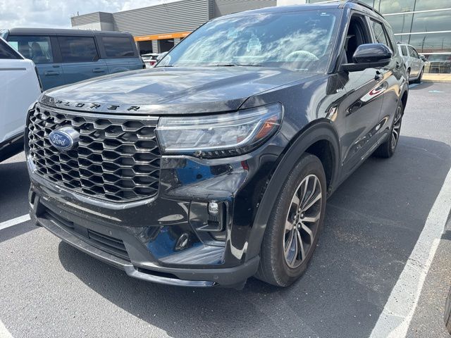2025 Ford Explorer SUV 