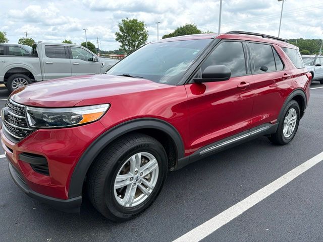 2023 Ford Explorer XLT RWD's photo