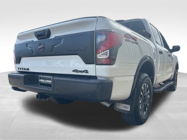2024 Nissan Titan PRO-4X photo 4