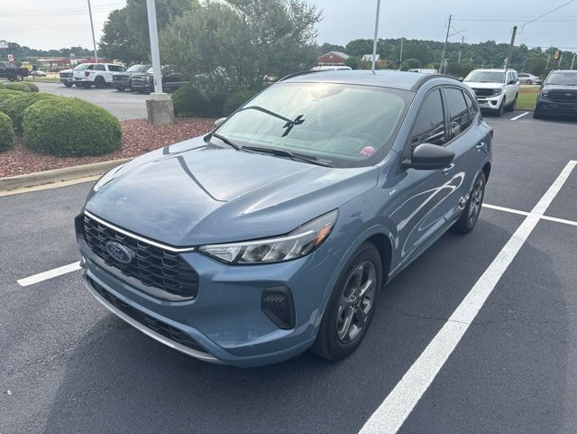 2024 Ford Escape ST-Line FWD's photo