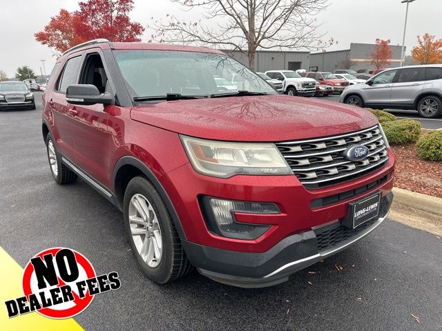 2016 Ford Explorer XLT photo 2