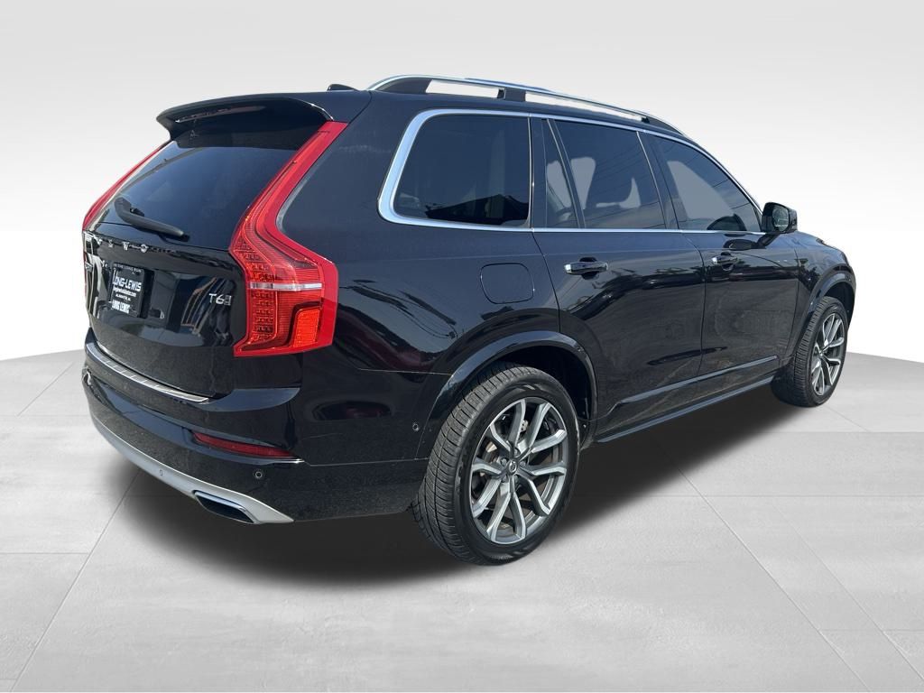2018 Volvo XC90 T6 AWD Momentum photo 3