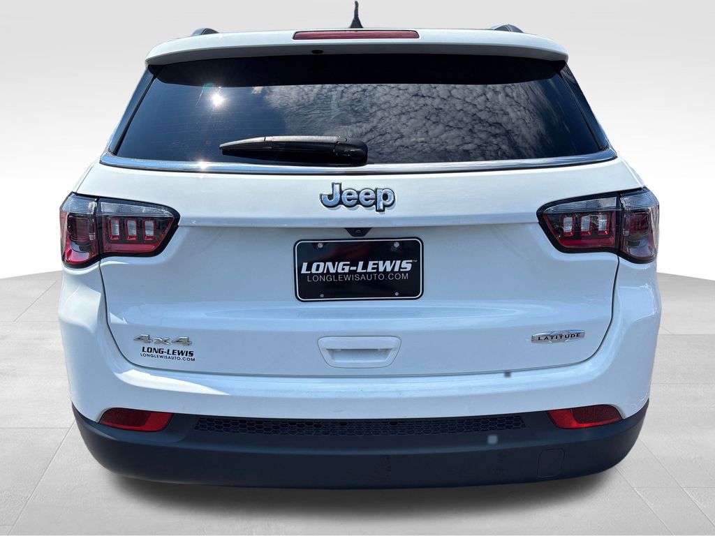 2024 Jeep Compass Latitude photo 3