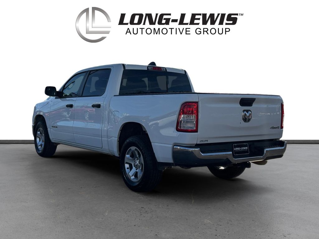 2019 Ram 1500 Tradesman photo 3