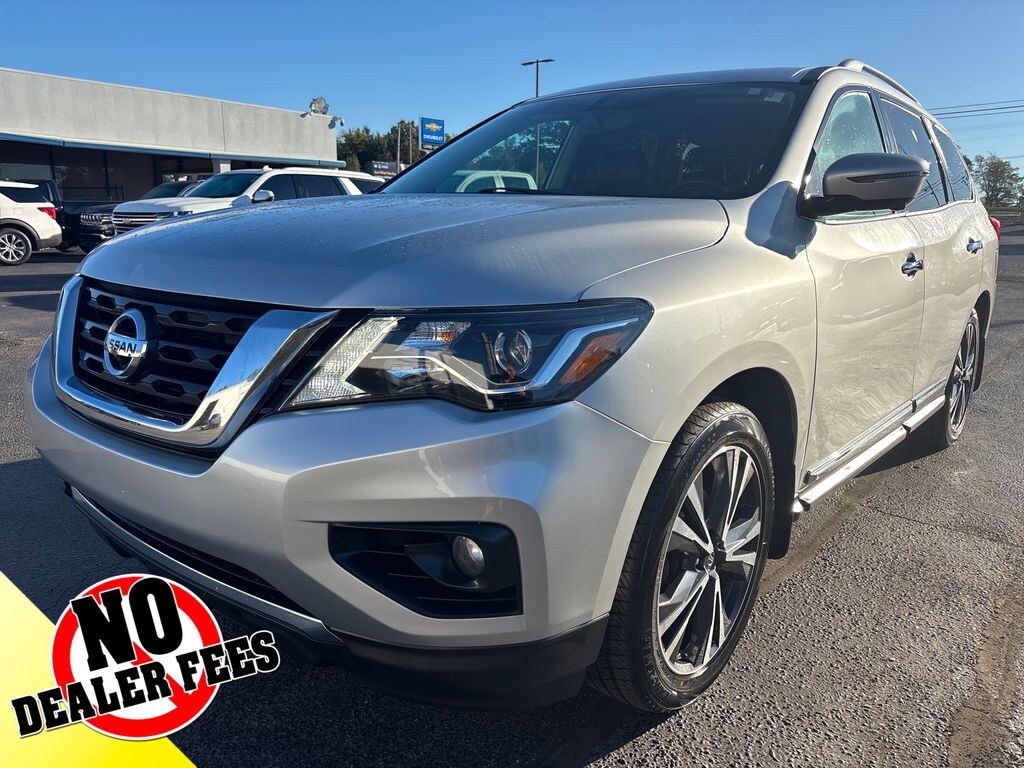 Used 2017 Nissan Pathfinder Platinum SUV