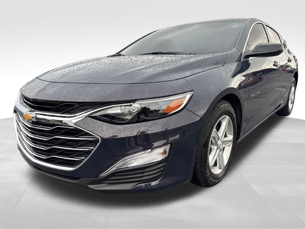 Used 2025 Chevrolet Malibu LS Sedan