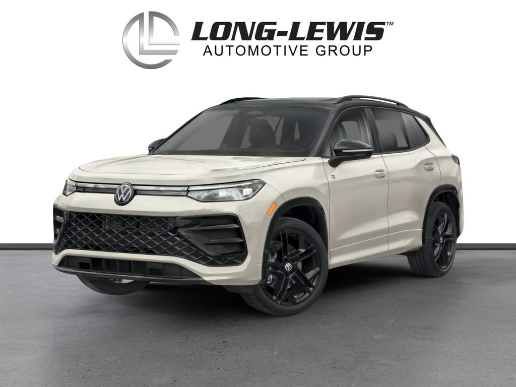 2026 Volkswagen Tiguan 2.0T SE R-Line Black 4Motion's photo