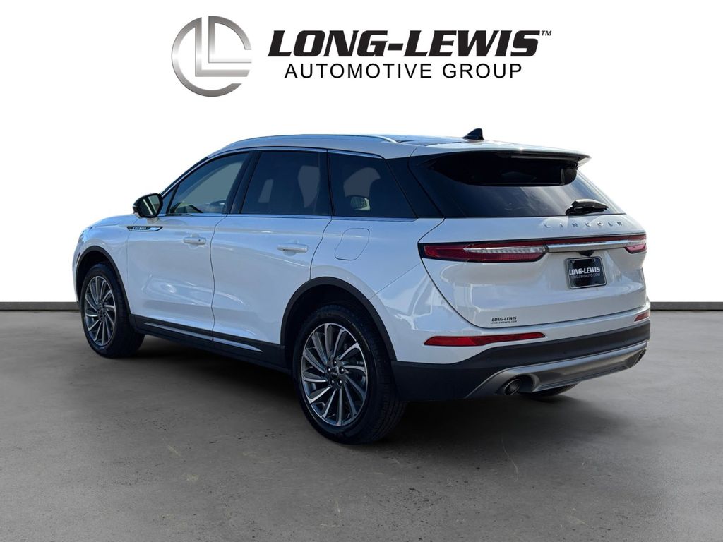 2024 Lincoln Corsair Reserve photo 3