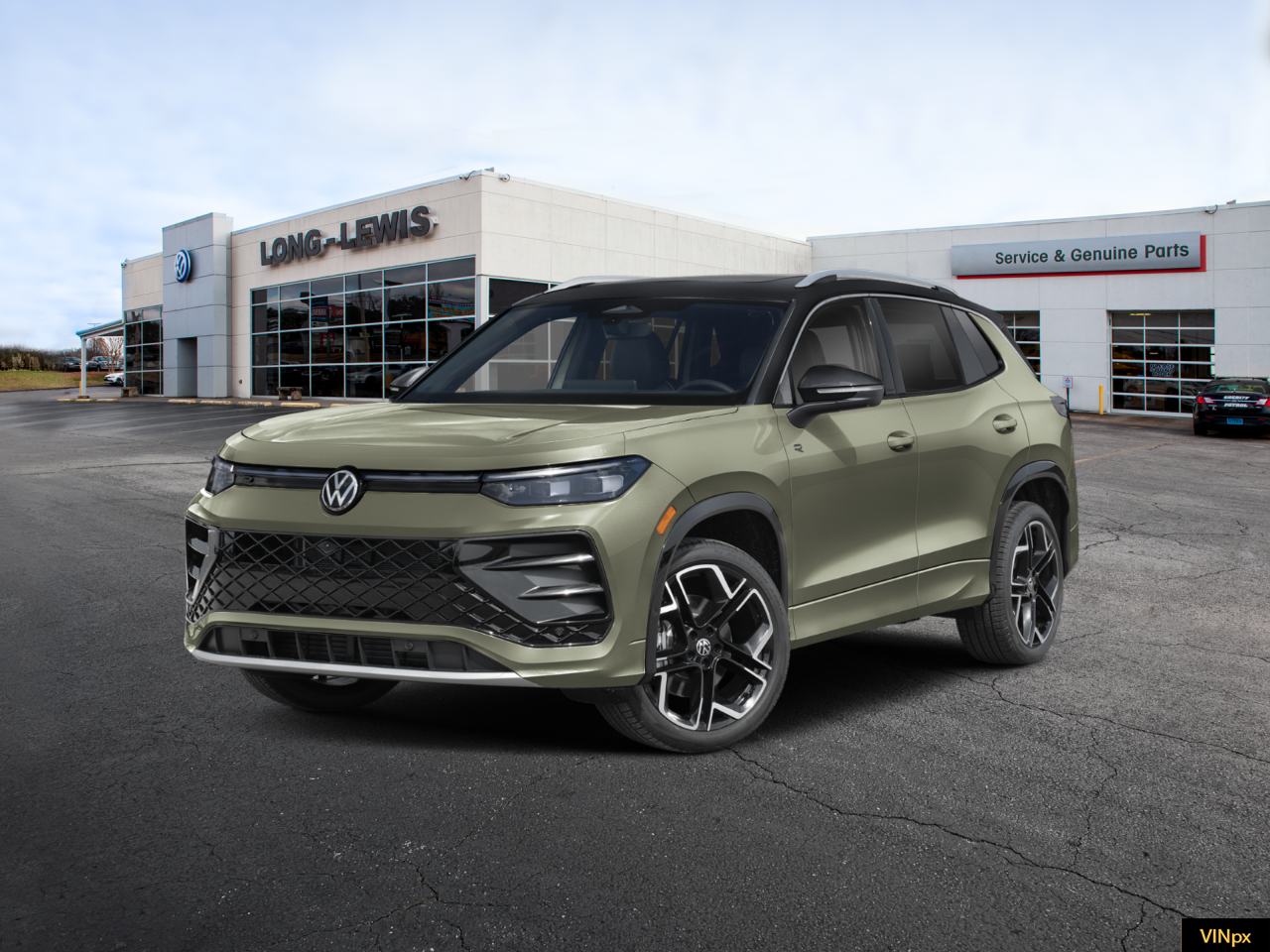 2026 Volkswagen Tiguan SEL R-LINE TURBO's photo