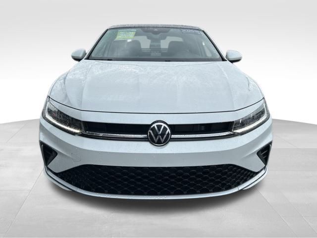 2025 Volkswagen Jetta 1.5T SE photo 2