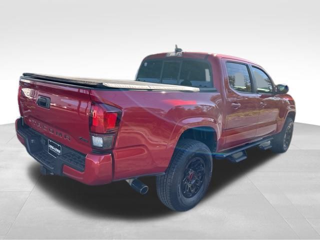 2022 Toyota Tacoma SR5 photo 4