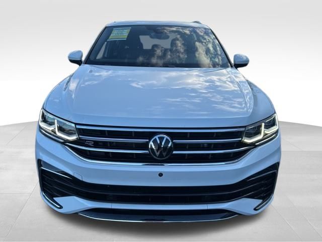 2022 Volkswagen Tiguan SEL Premium R-Line photo 2