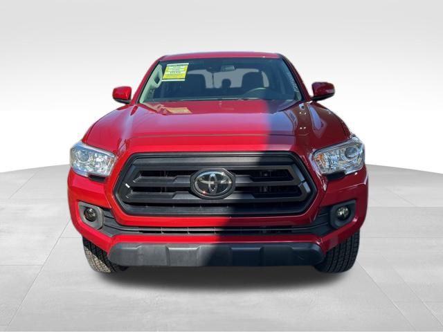 2022 Toyota Tacoma SR5 photo 2