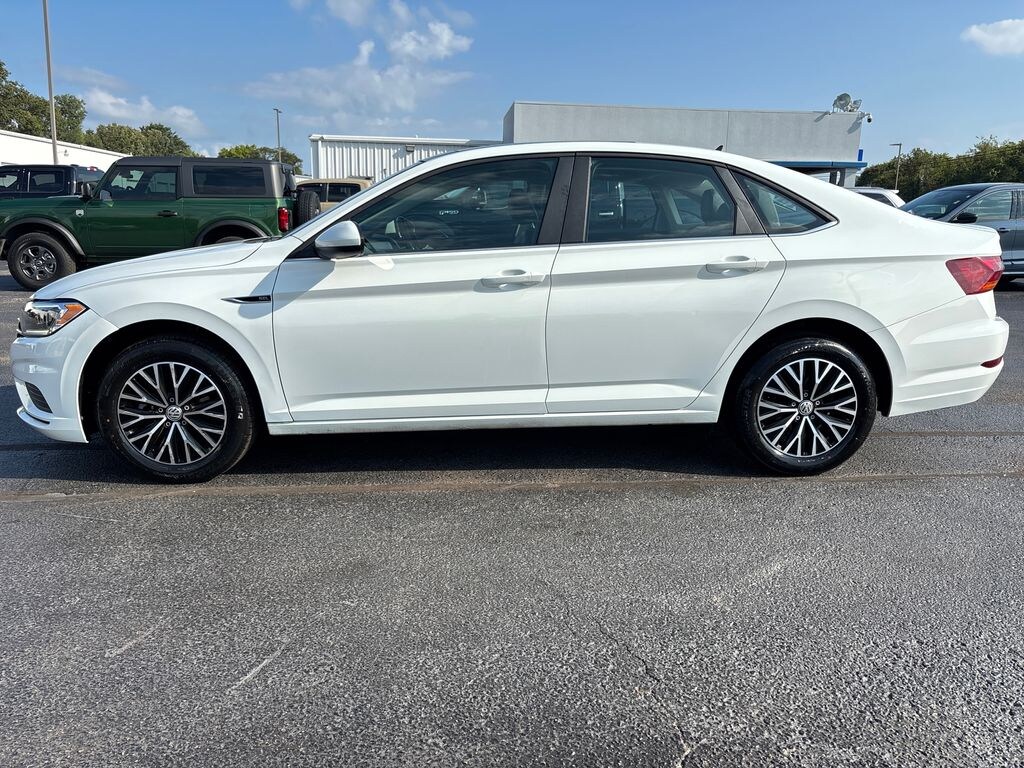 Used 2019 Volkswagen Jetta SEL Sedan