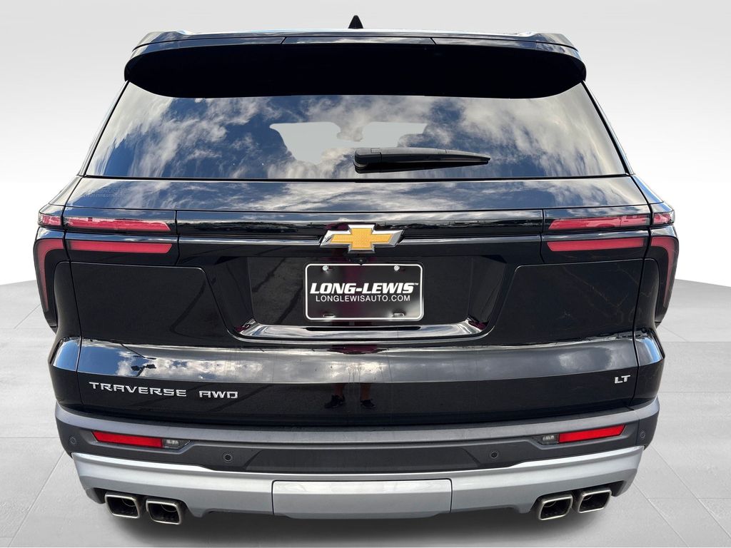 2024 Chevrolet Traverse photo 4