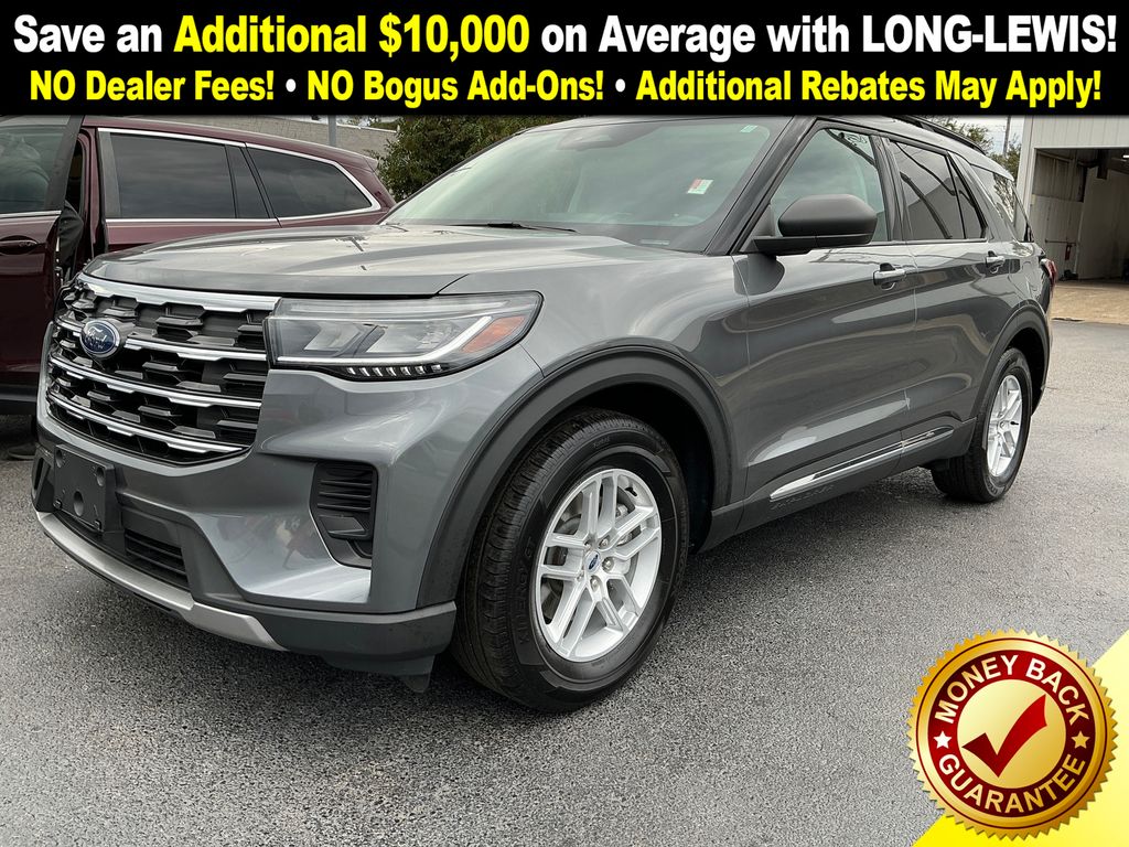 2025 Ford Explorer Active's photo