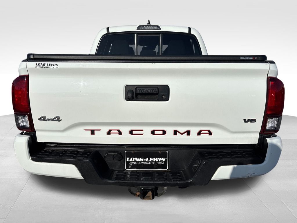2023 Toyota Tacoma V6 photo 4