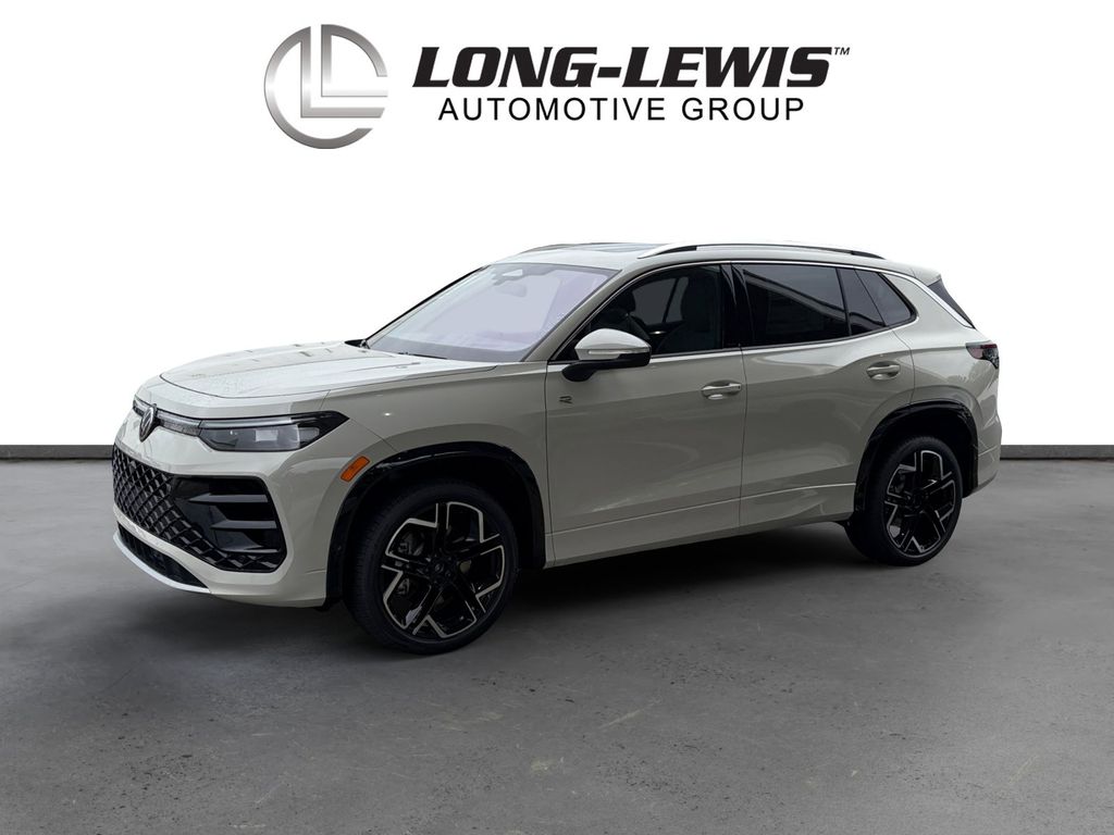 2026 Volkswagen Tiguan 2.0T SEL R-Line Turbo 4Motion's photo