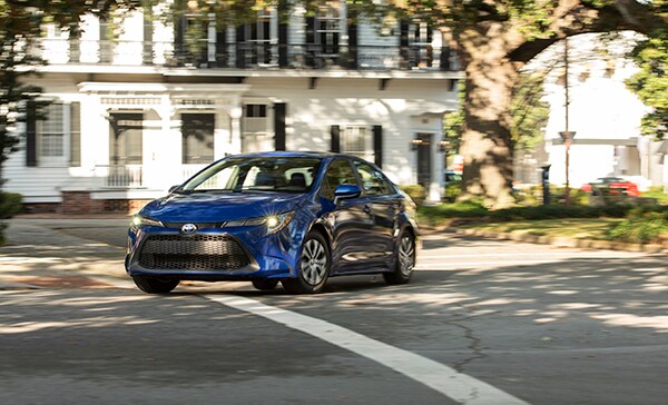 Longo_Toyota-2020_Corolla_Sedan-05-b.jpg
