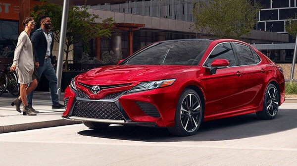 LT_BlogArticleImages_600x335_Camry_Jan2019.gif
