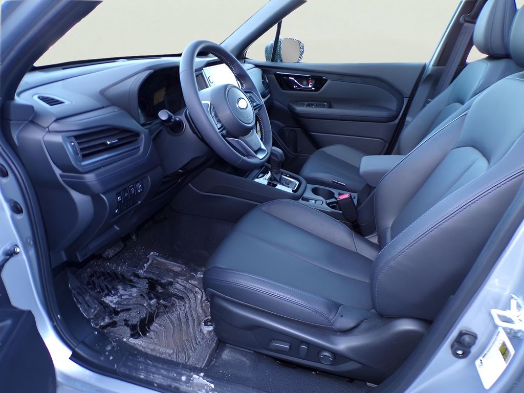 2025 Subaru Forester Limited - Photo 18