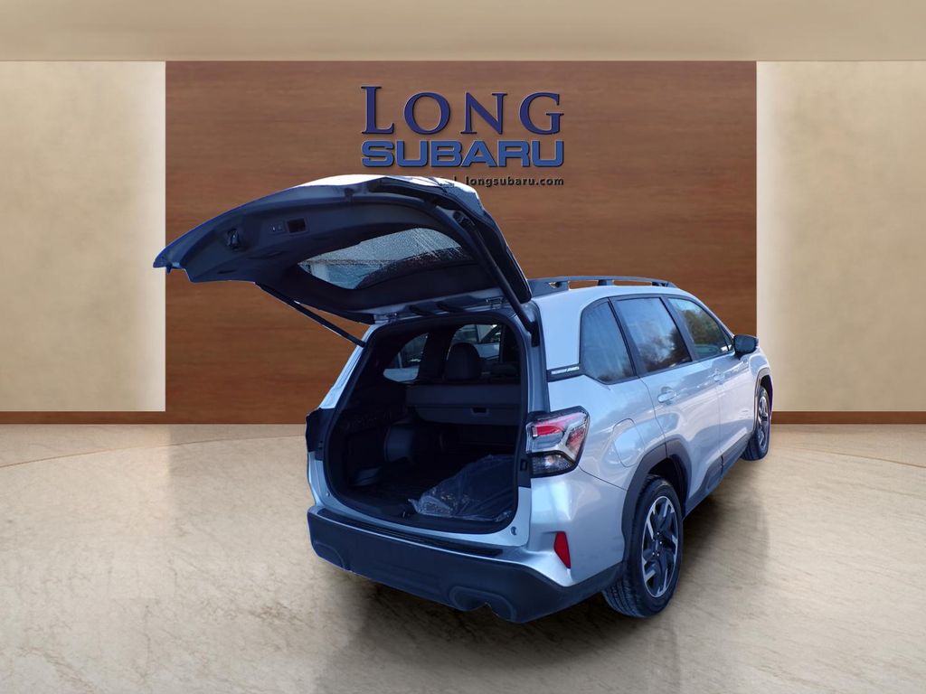 2025 Subaru Forester Limited - Photo 13