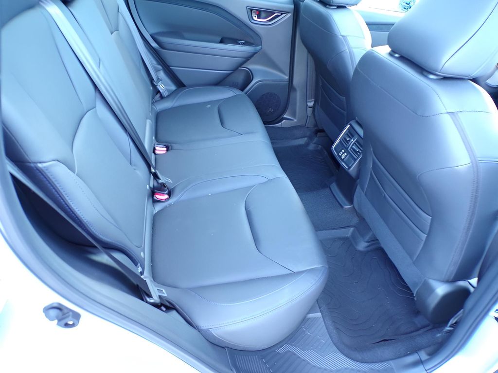 2025 Subaru Forester Limited - Photo 15