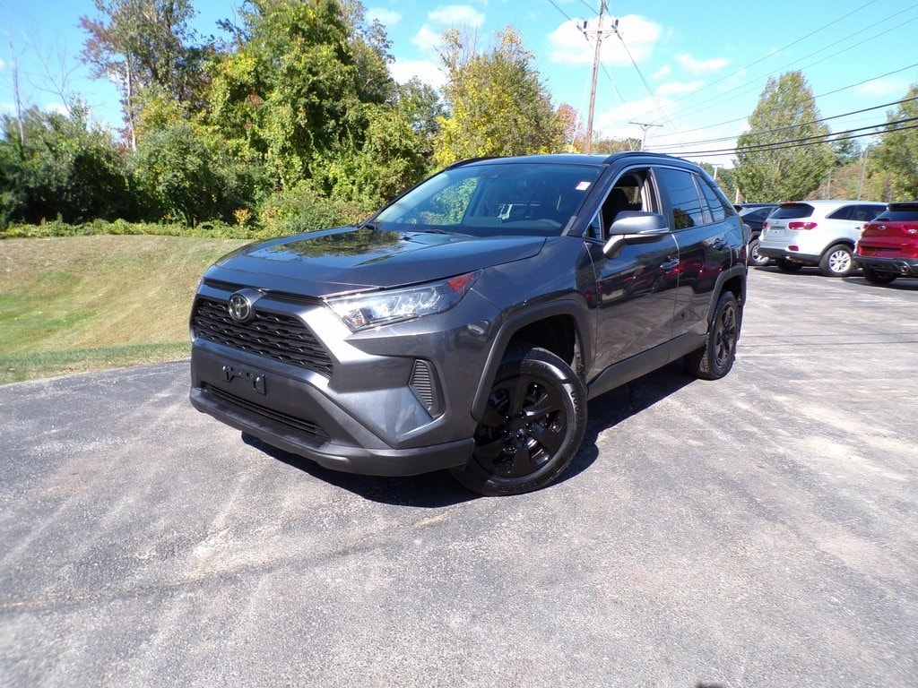 2020 Toyota RAV4 LE