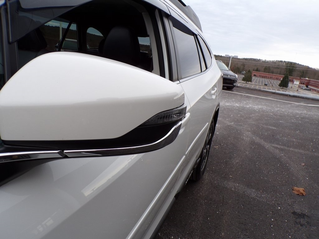 Used 2022 Subaru Outback Limited SUV