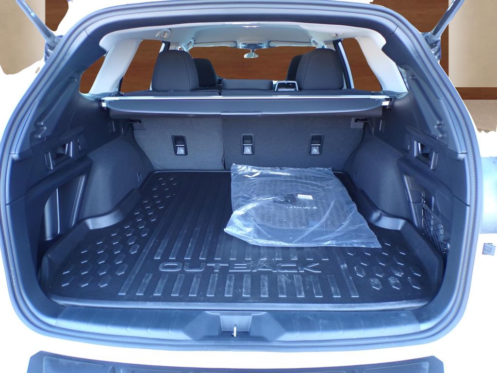 2025 Subaru Outback Premium - Photo 12