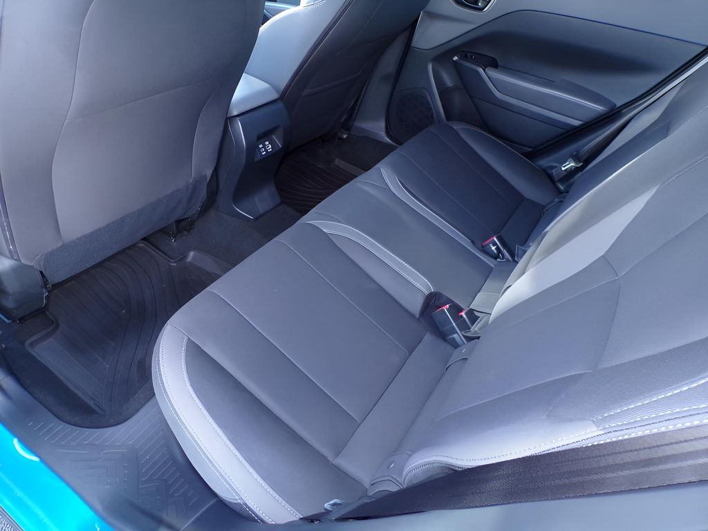 2025 Subaru Crosstrek Premium - Photo 12