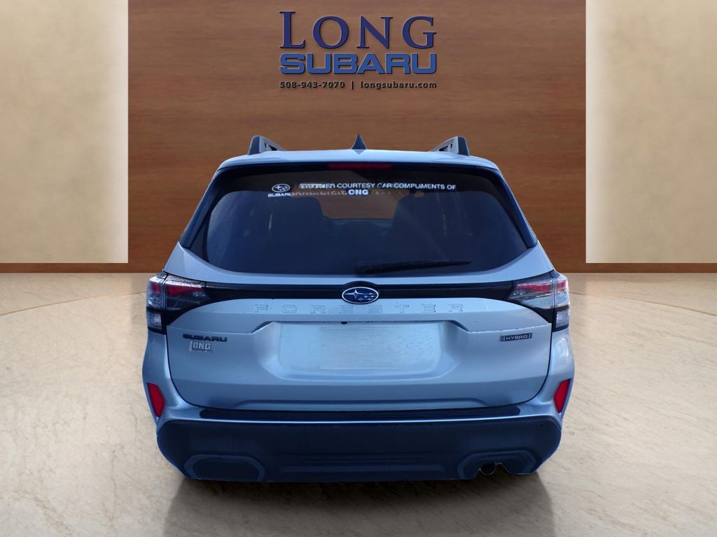 2025 Subaru Forester Limited - Photo 10