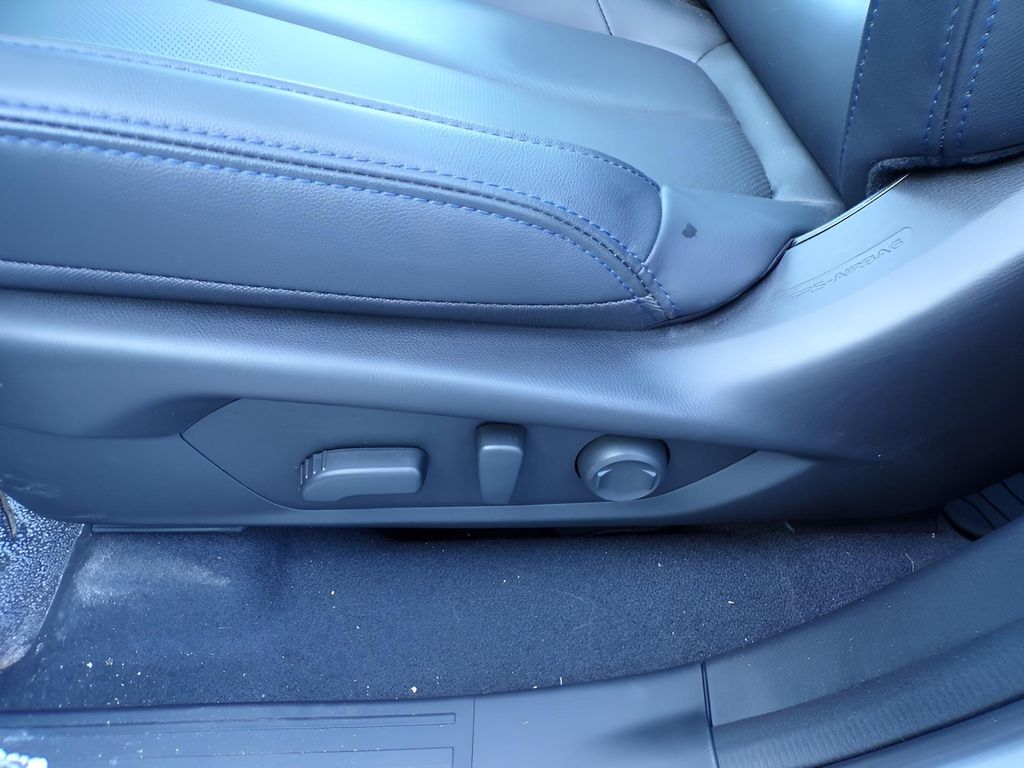 2025 Subaru Forester Limited - Photo 19