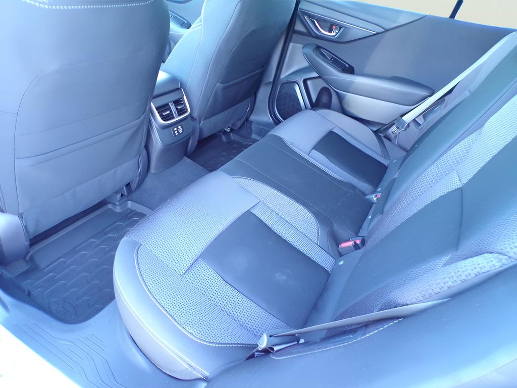 2025 Subaru Outback Premium - Photo 16