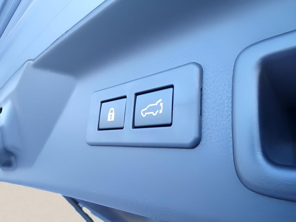 2025 Subaru Forester Limited - Photo 14