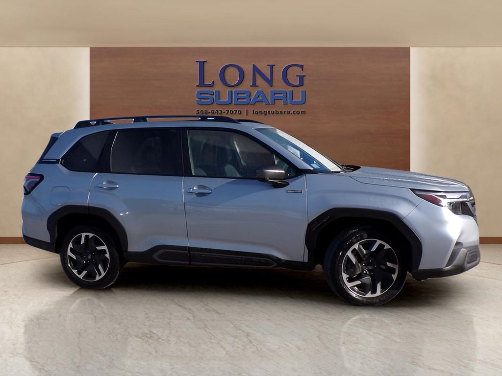 2025 Subaru Forester Limited - Photo 7