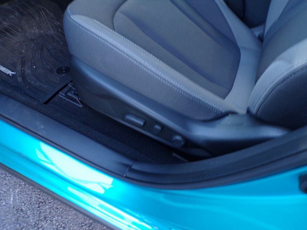 2025 Subaru Crosstrek Premium - Photo 15
