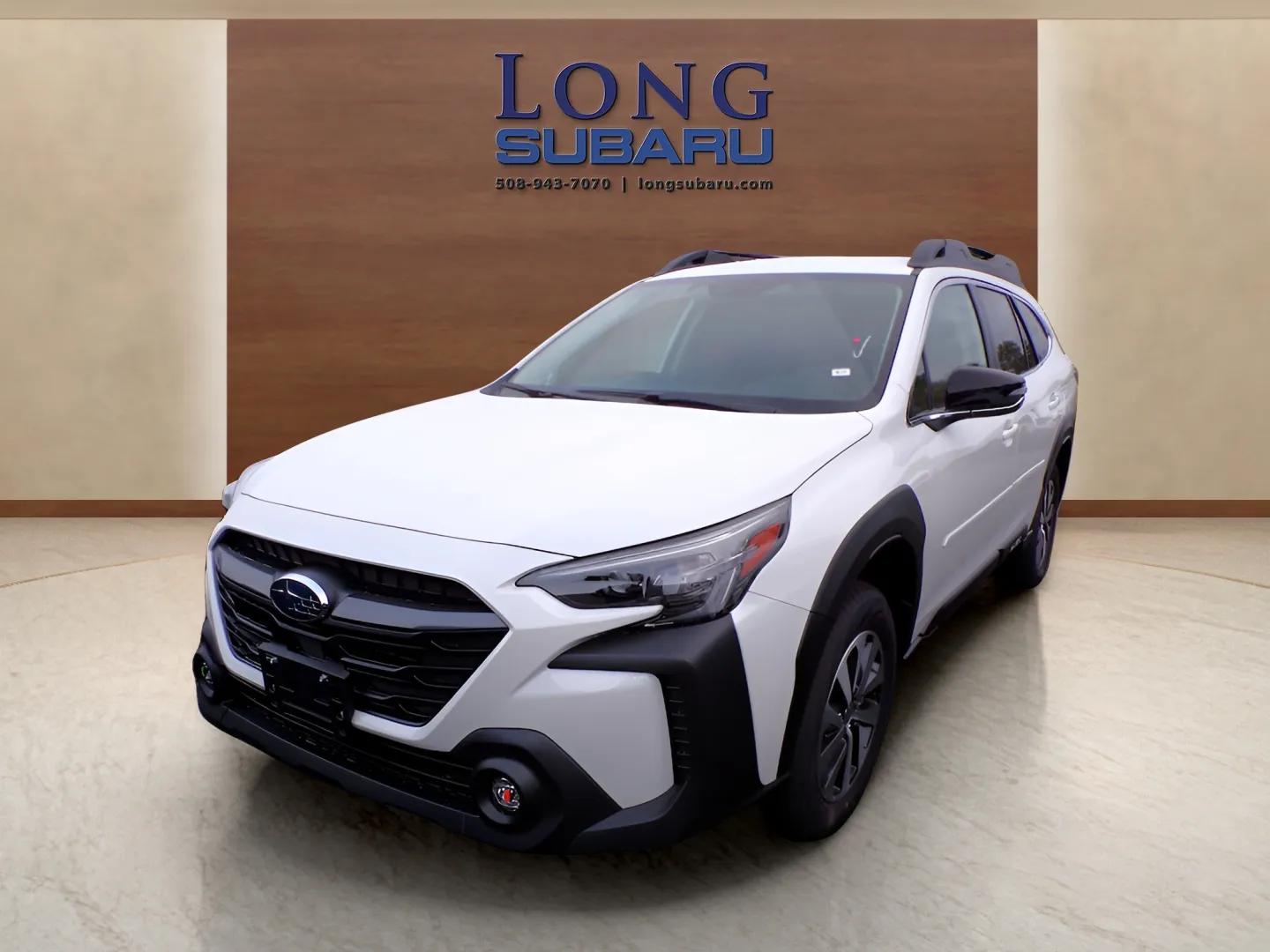 2025 Subaru Outback Premium's photo