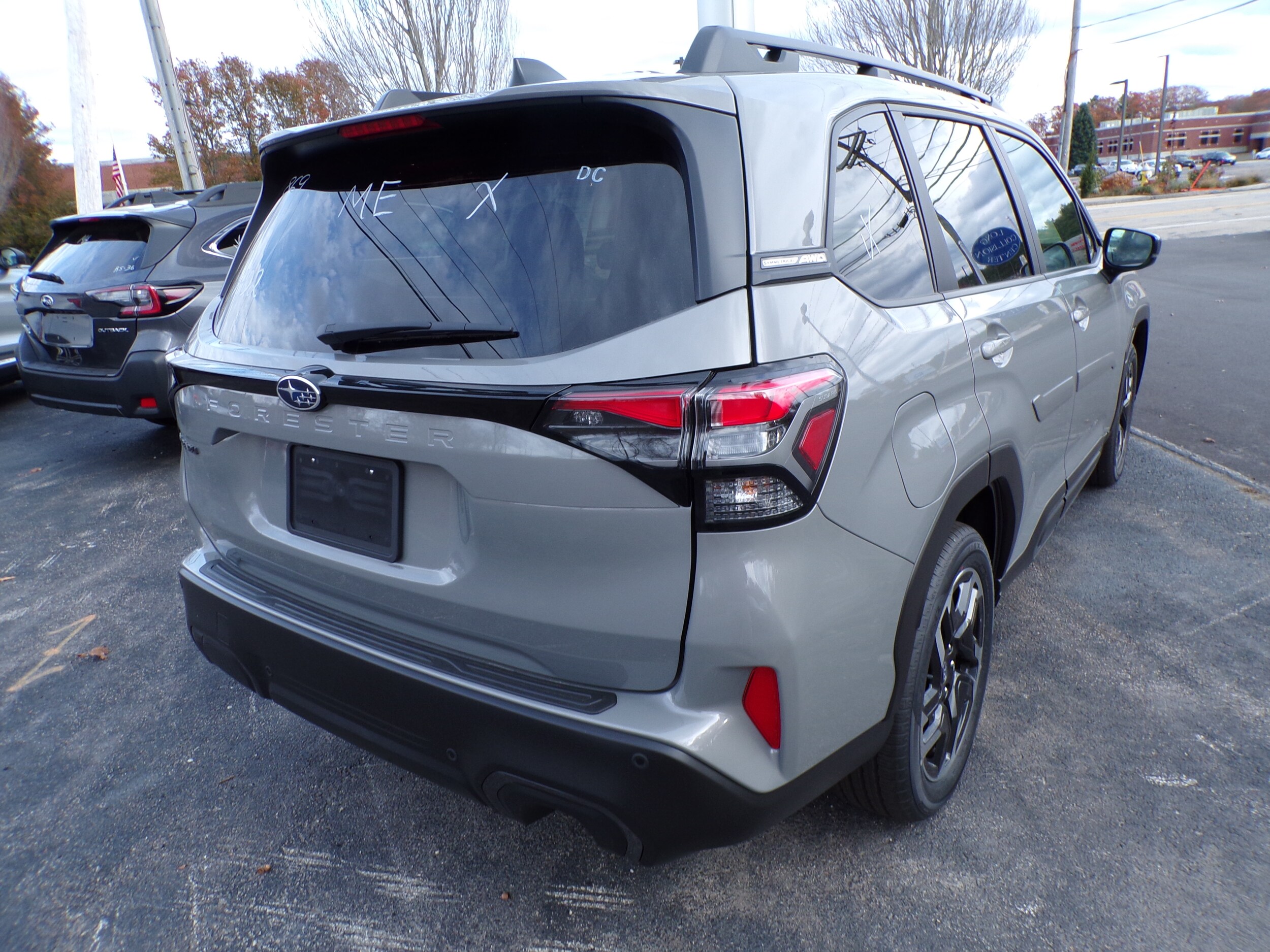 2025 Subaru Forester Limited photo 3