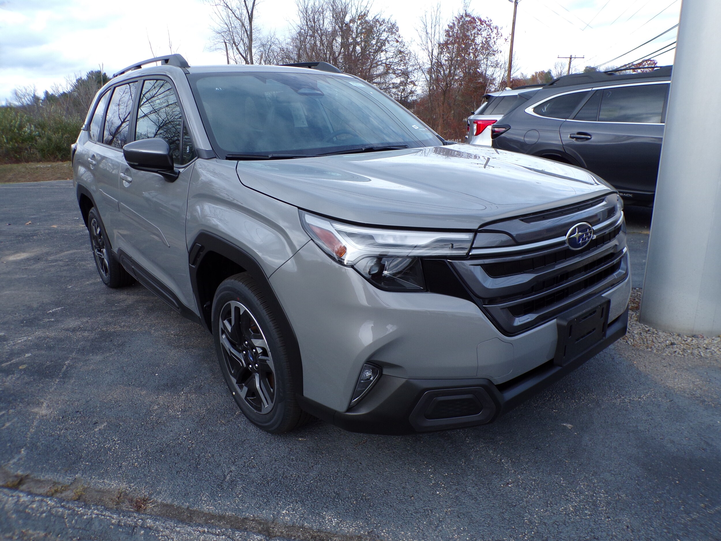 2025 Subaru Forester Limited photo 4