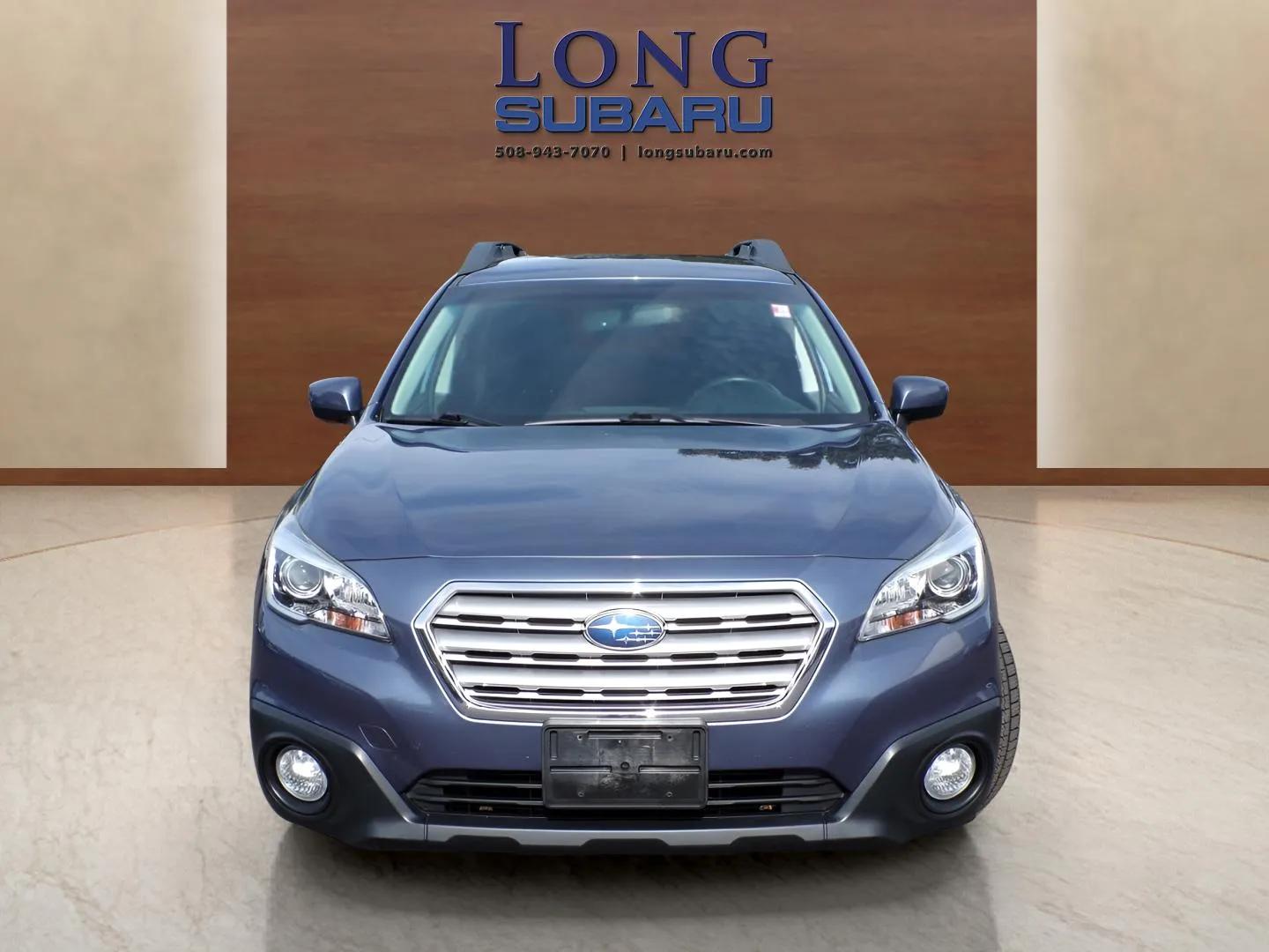 2017 Subaru Outback 2.5i Premium photo 2