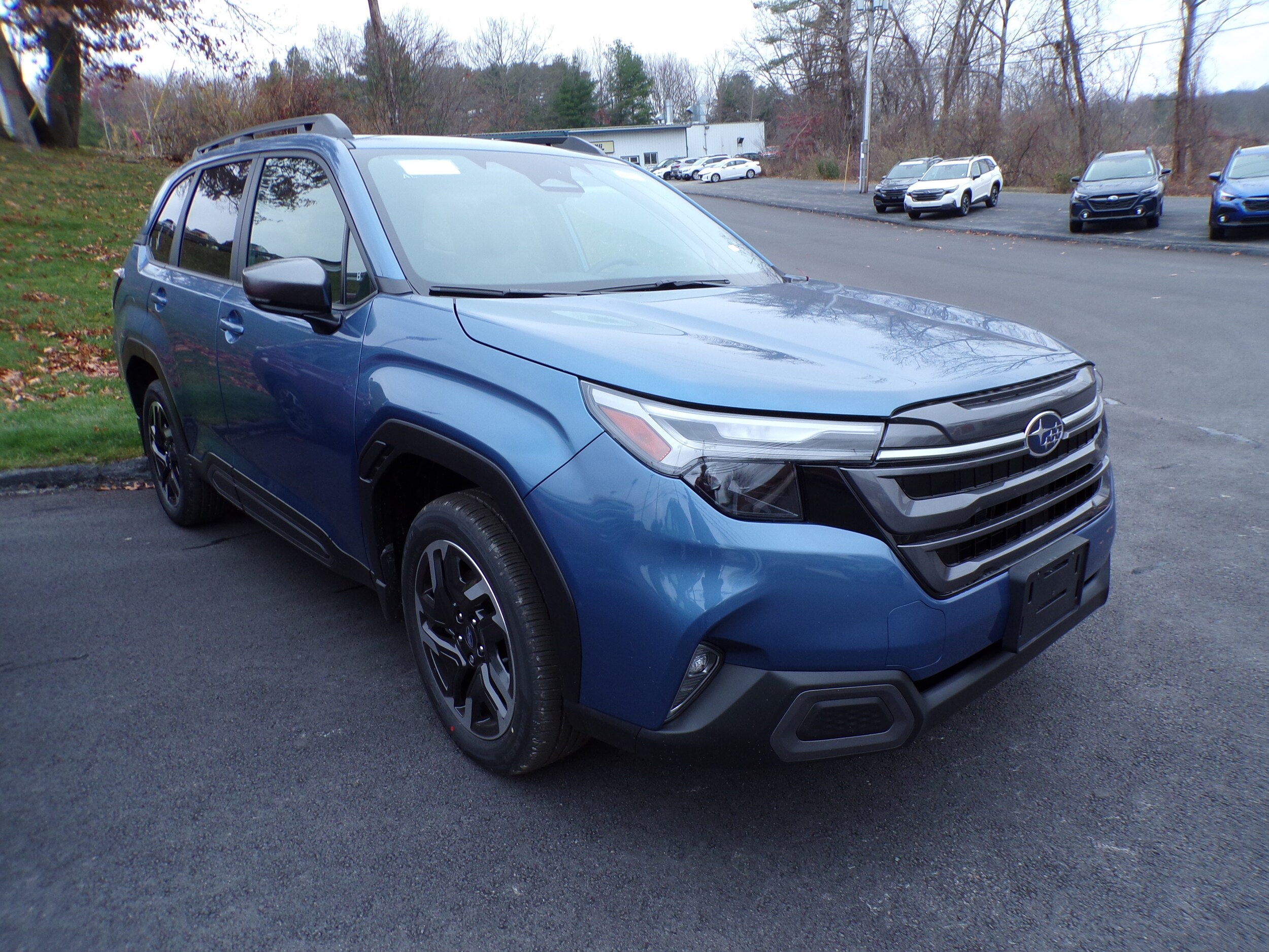 2025 Subaru Forester Limited photo 3