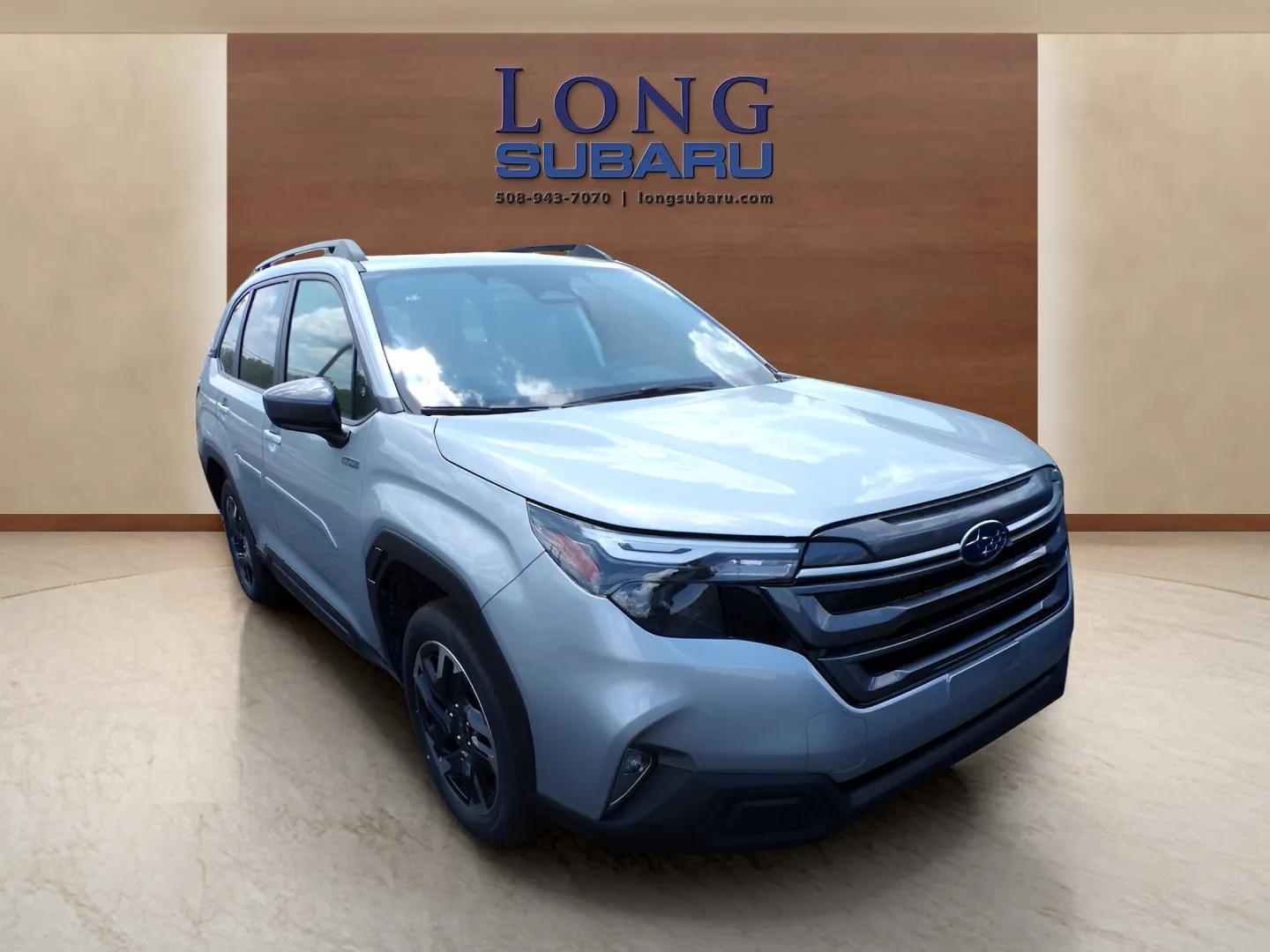 2025 Subaru Forester Premium photo 3