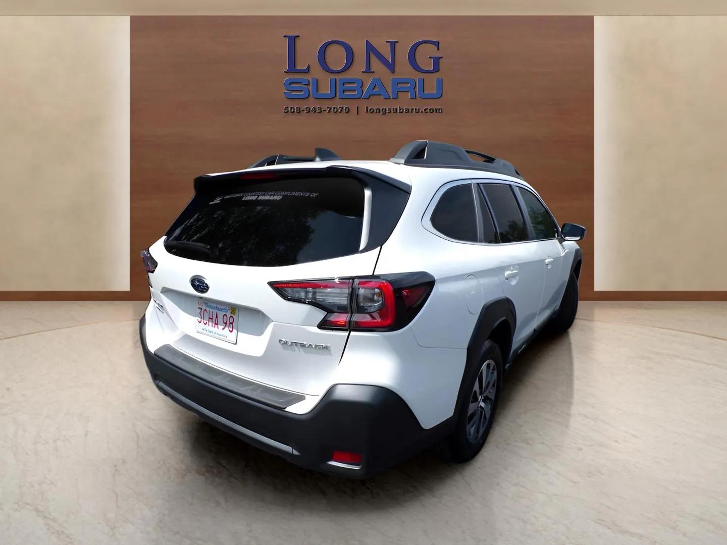 2025 Subaru Outback Premium photo 4