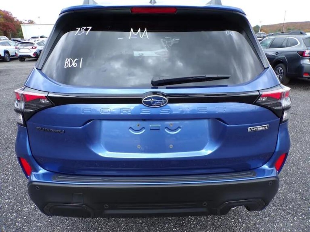 New 2025 Subaru Forester Hybrid Limited SUV
