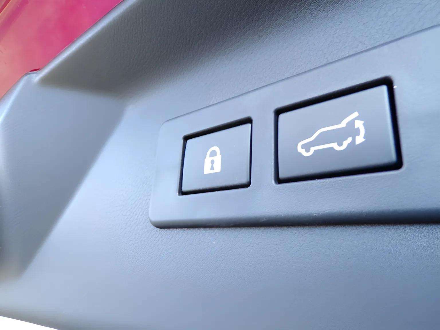2025 Subaru Forester Premium - Photo 20
