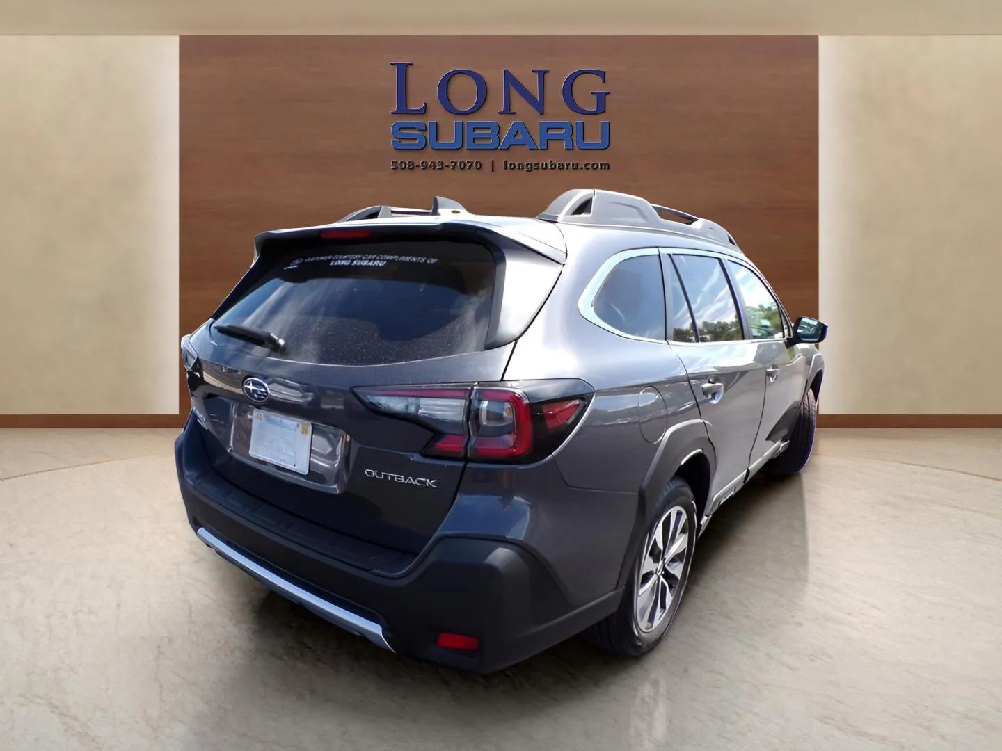 2025 Subaru Outback Touring photo 4